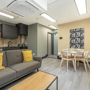 Charming 1br Flats In The Heart Of Of Apartment London